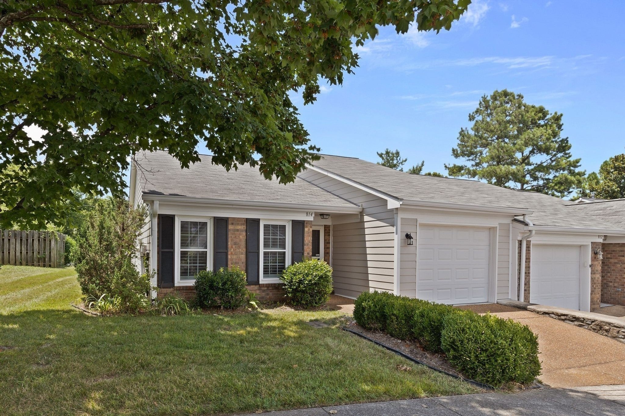 Photo of Listing #3046305