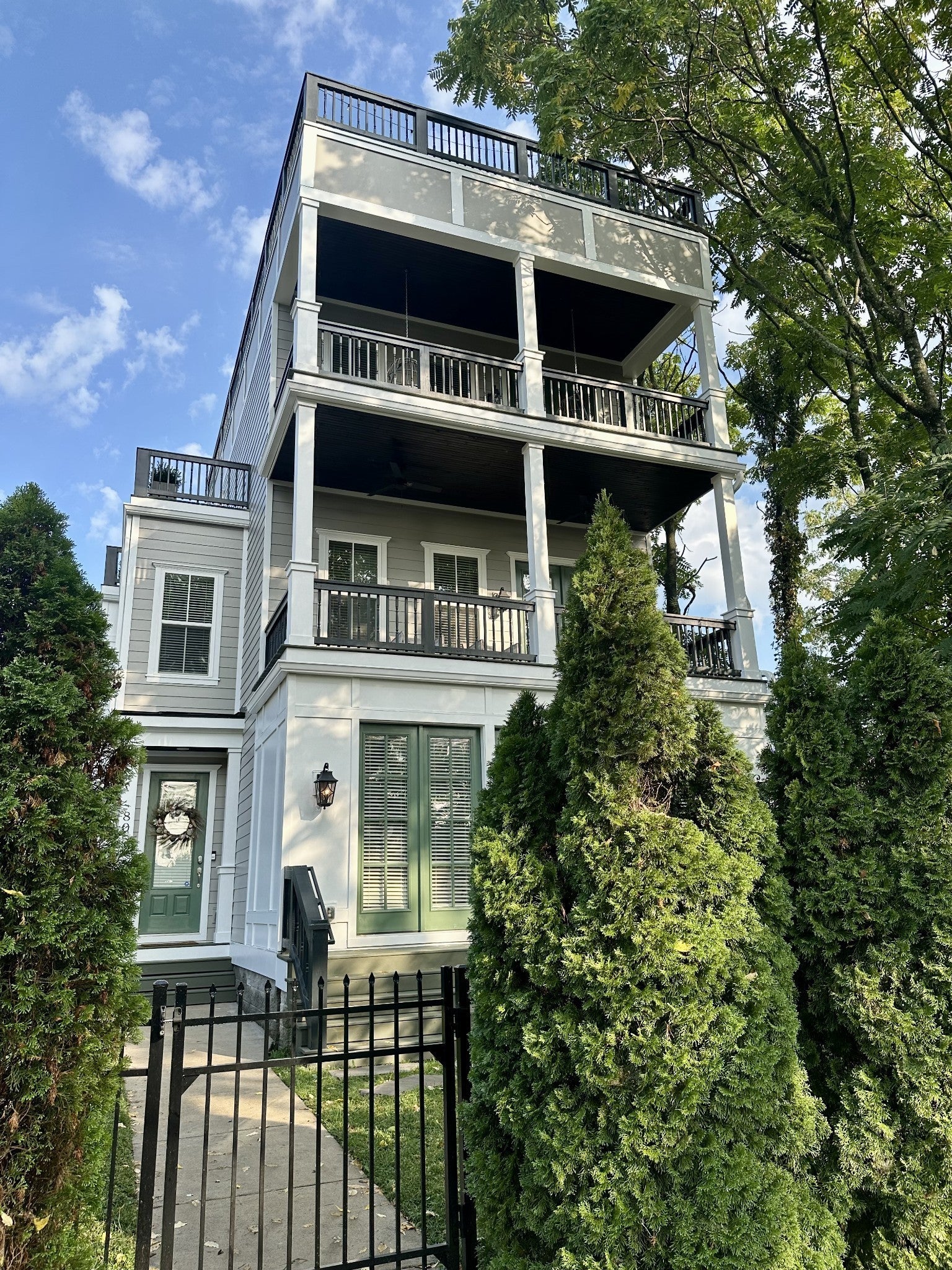 Photo of Listing #3046365