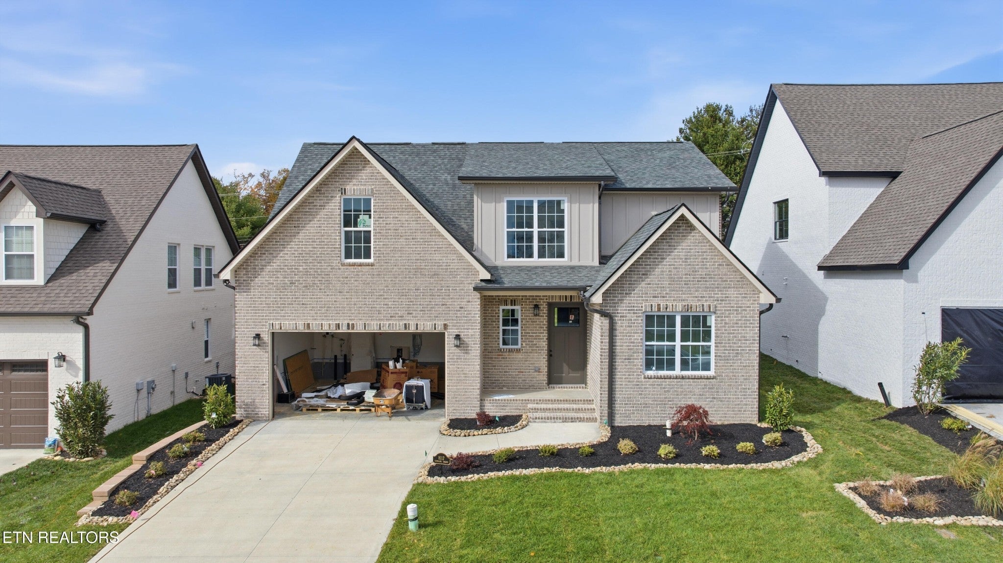 Photo of Listing #3046391