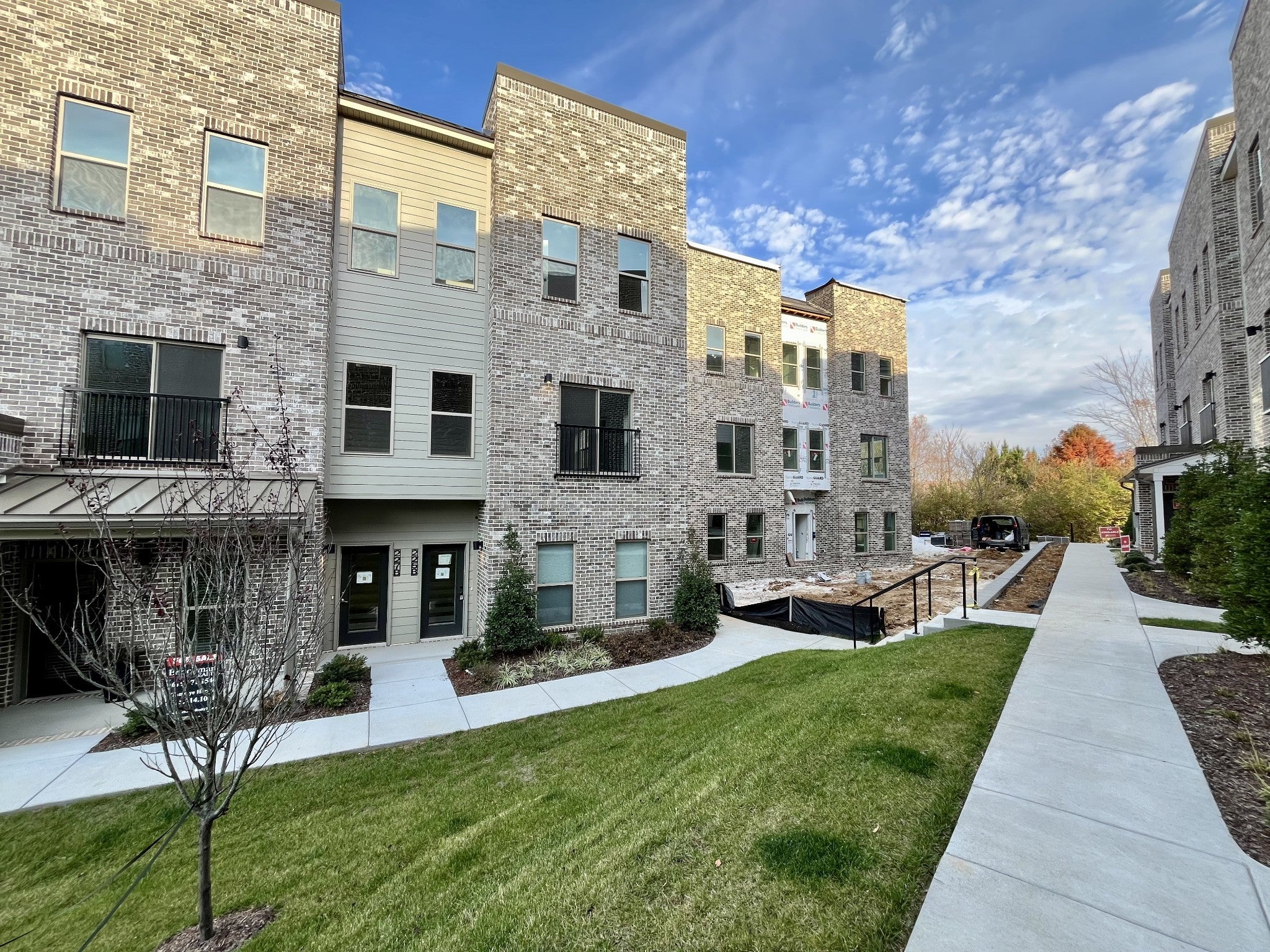 Photo of Listing #3046448