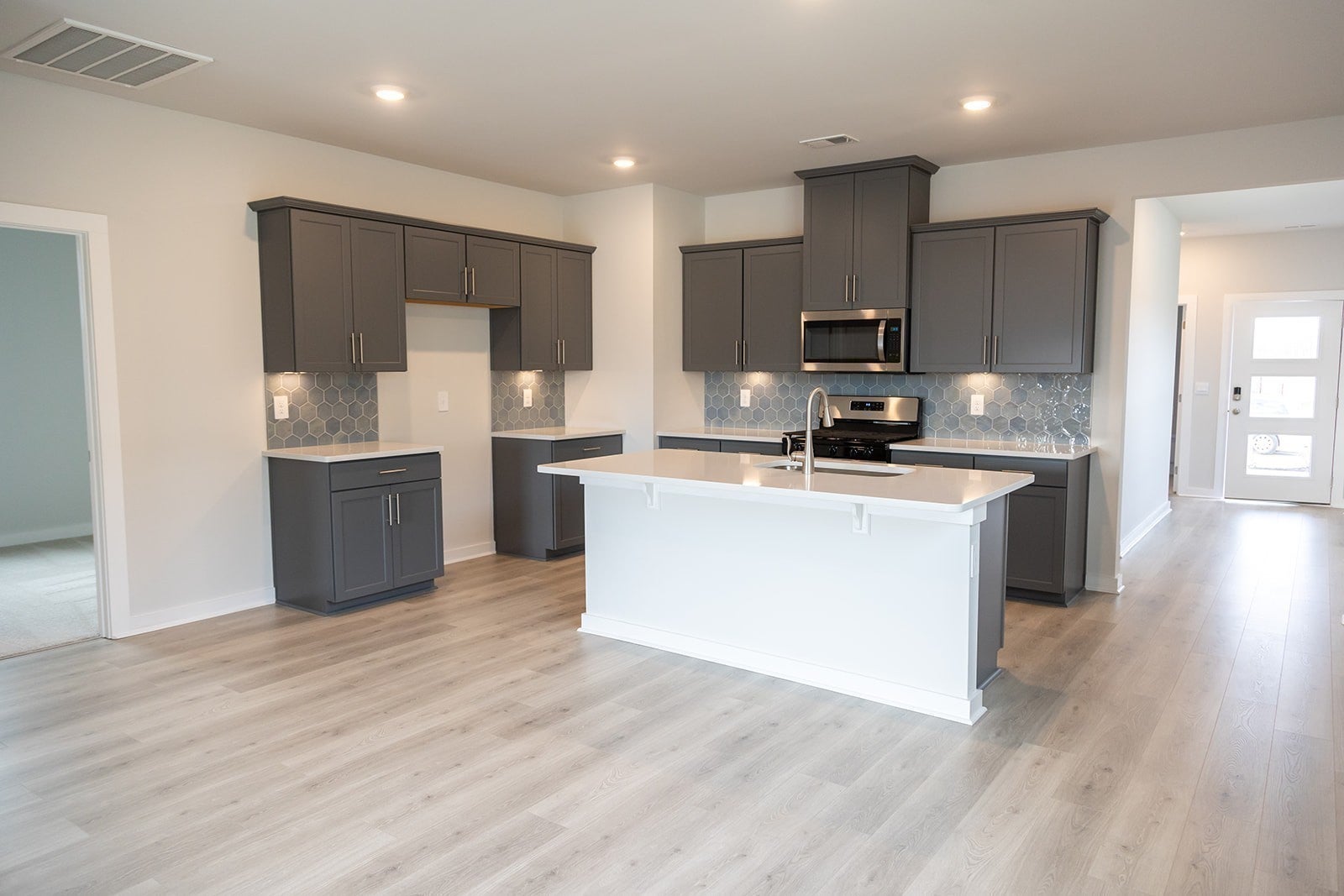 Photo of Listing #3046657