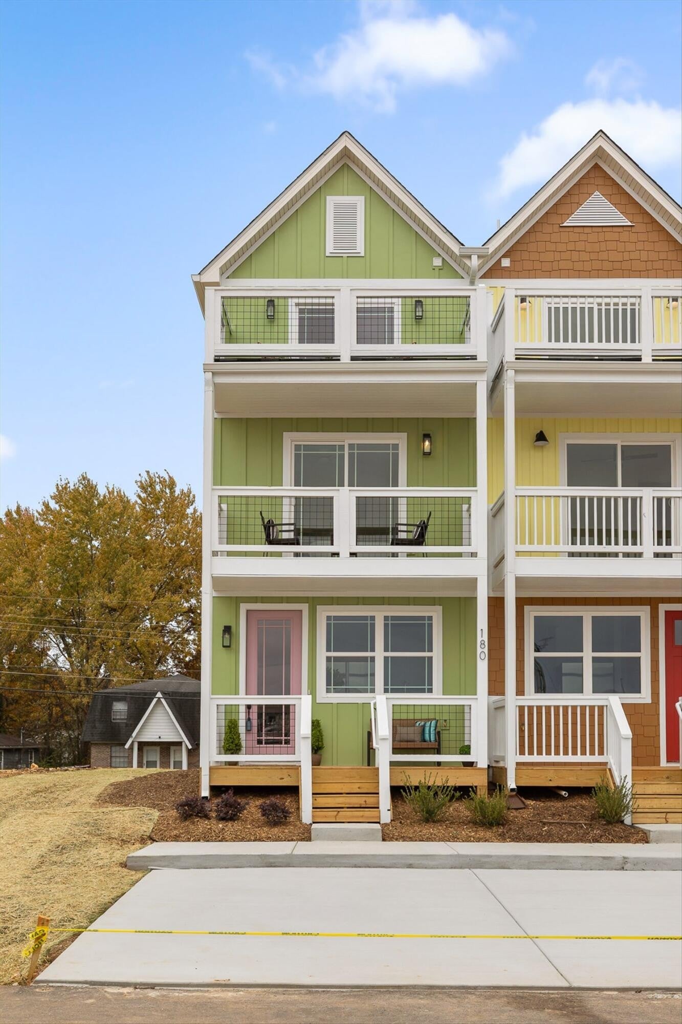 Photo of Listing #3046771