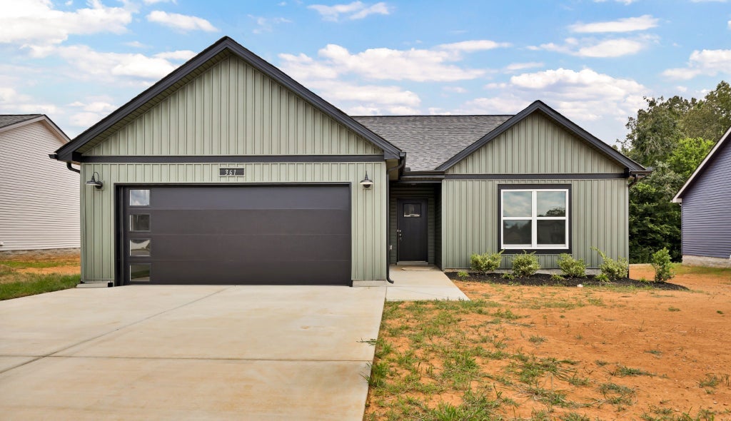 361 Galway Dr, Clarksville