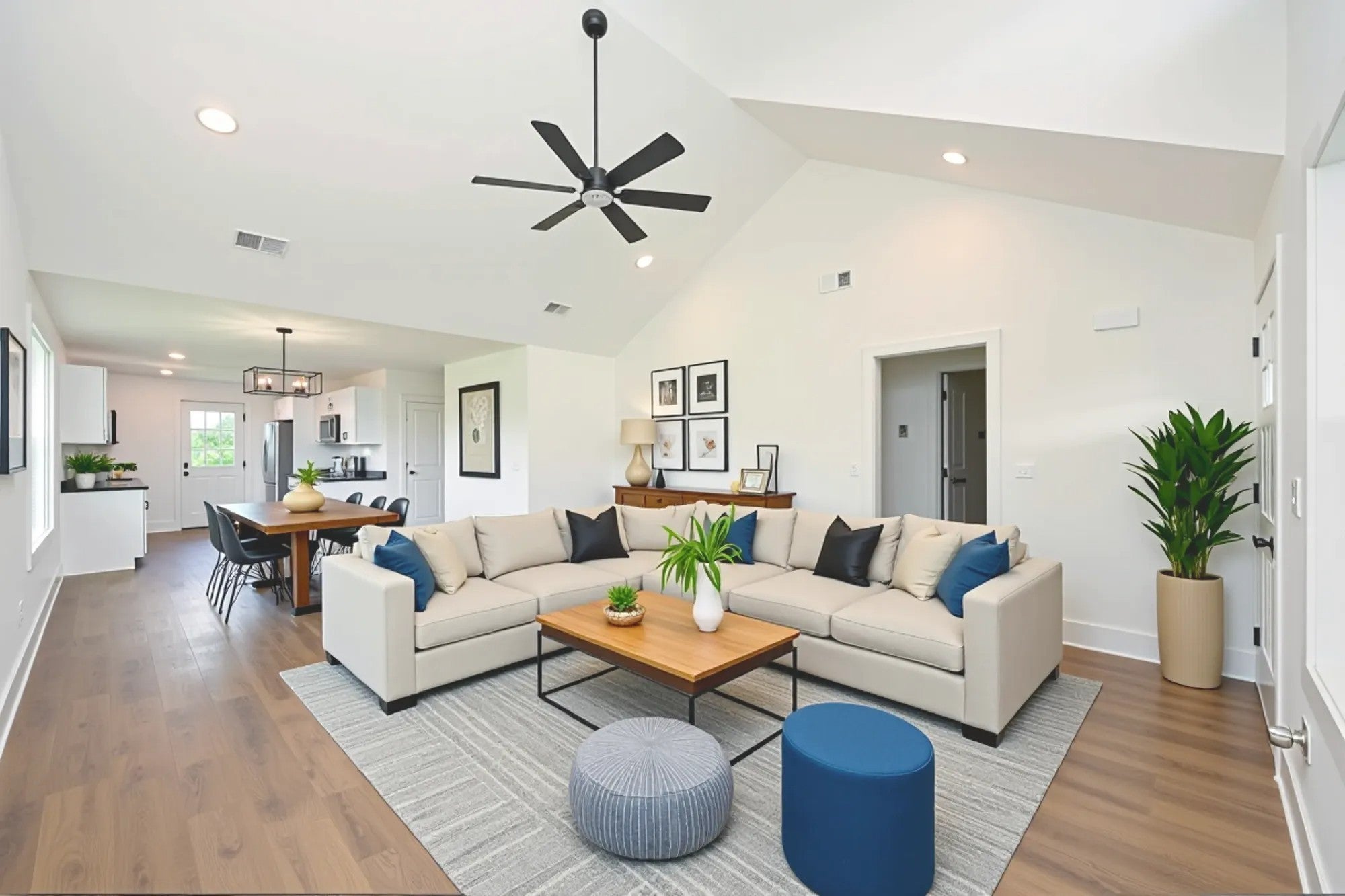 Photo of Listing #3046890