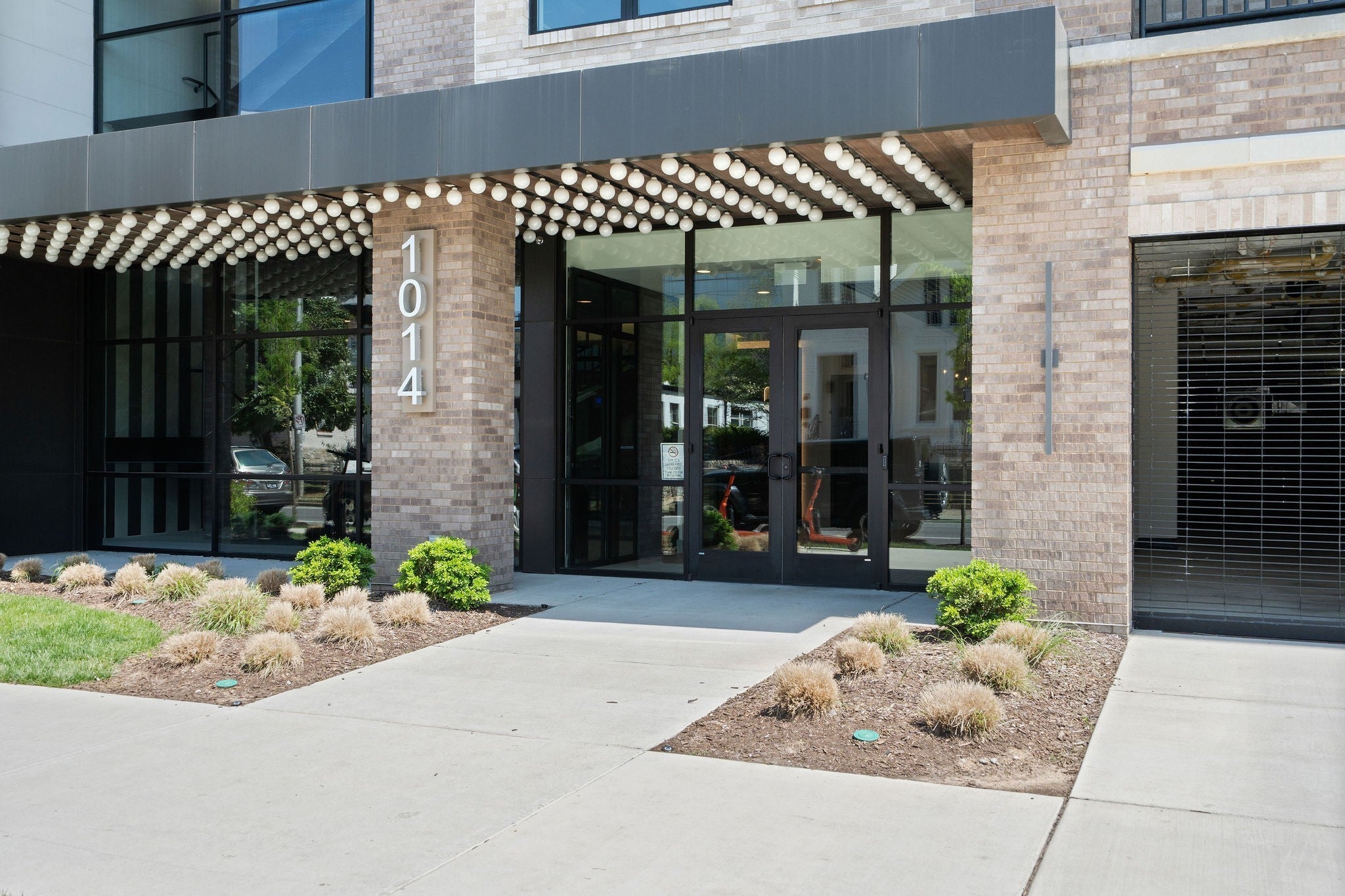 Photo of Listing #3046911