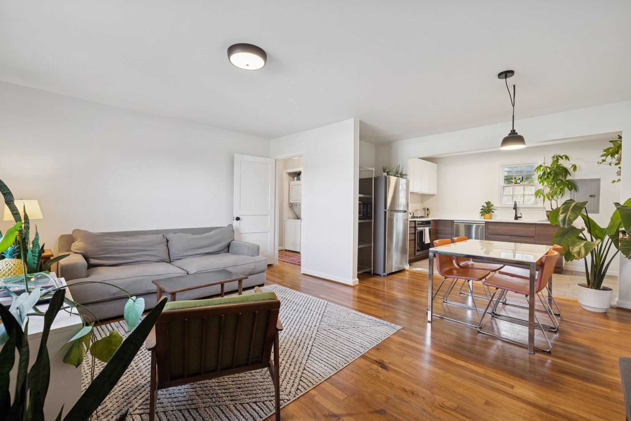 Photo of Listing #3046917