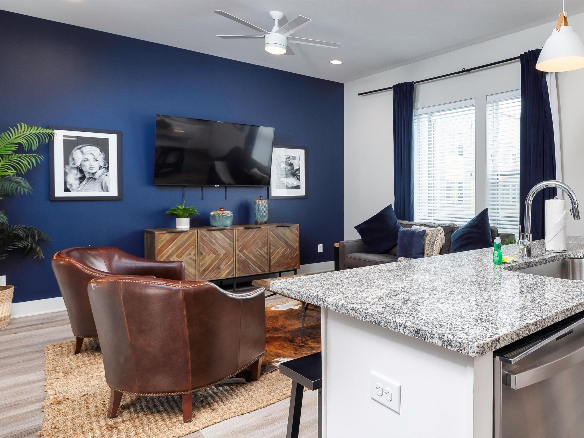 Photo of Listing #3046919