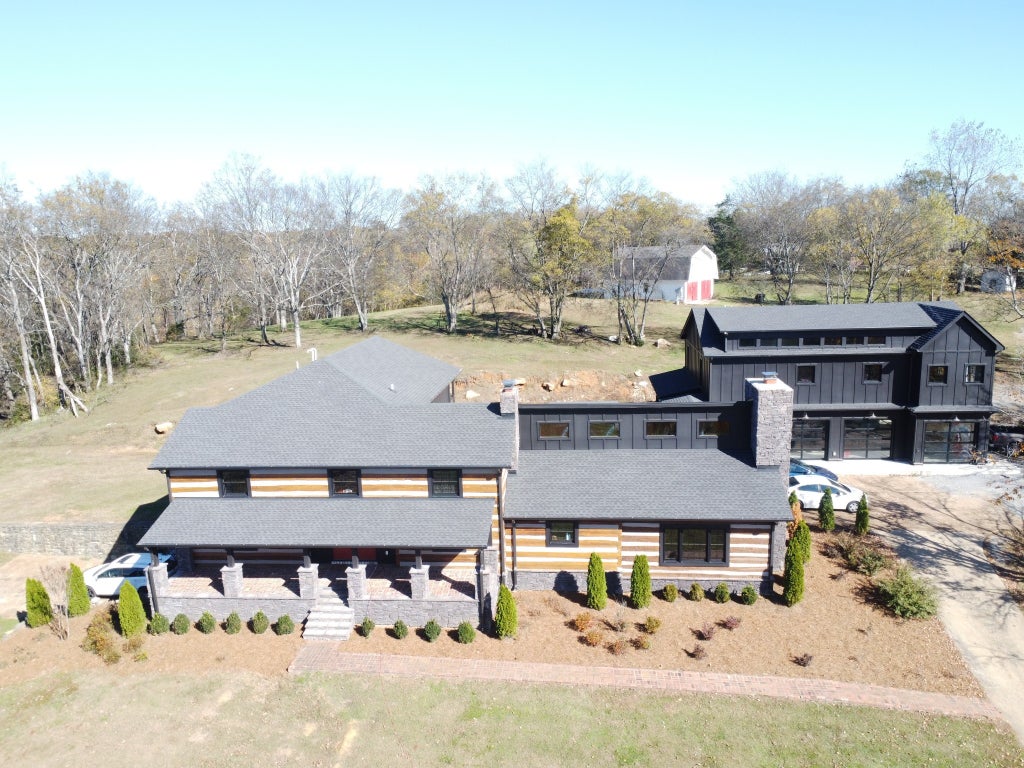 1554 Latimer Ln, Hendersonville
