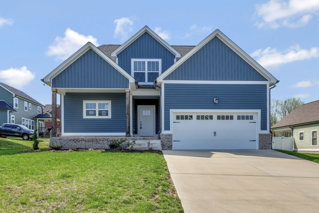 1038 Camden Trl, Greenbrier
