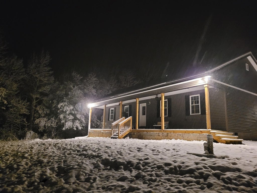 145 S Lovers Ln, Lebanon