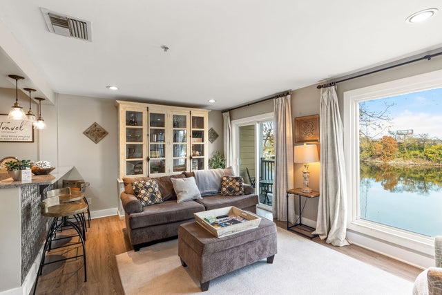 940 1st Ave N, Nashville