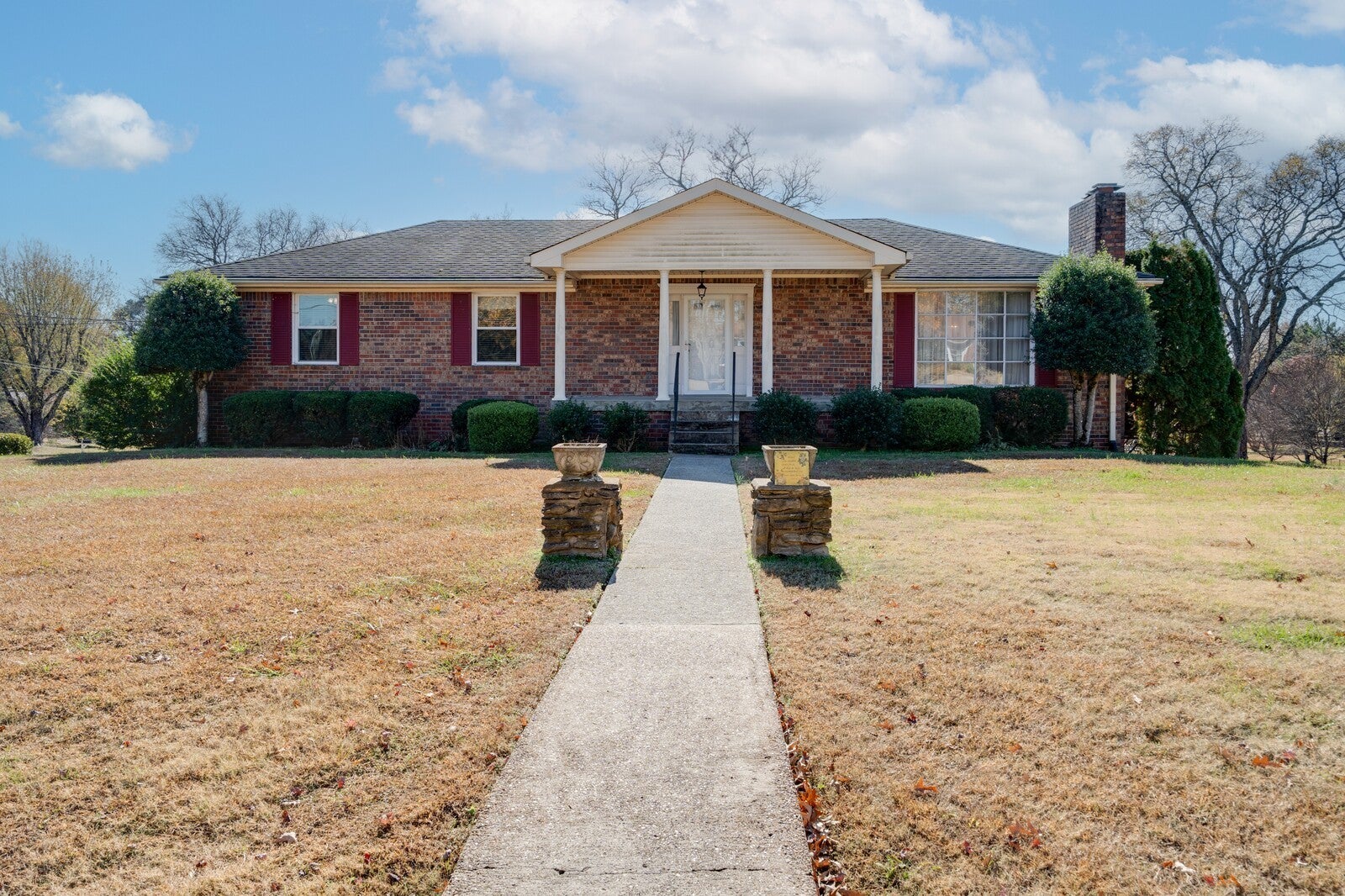 Photo of Listing #3047418