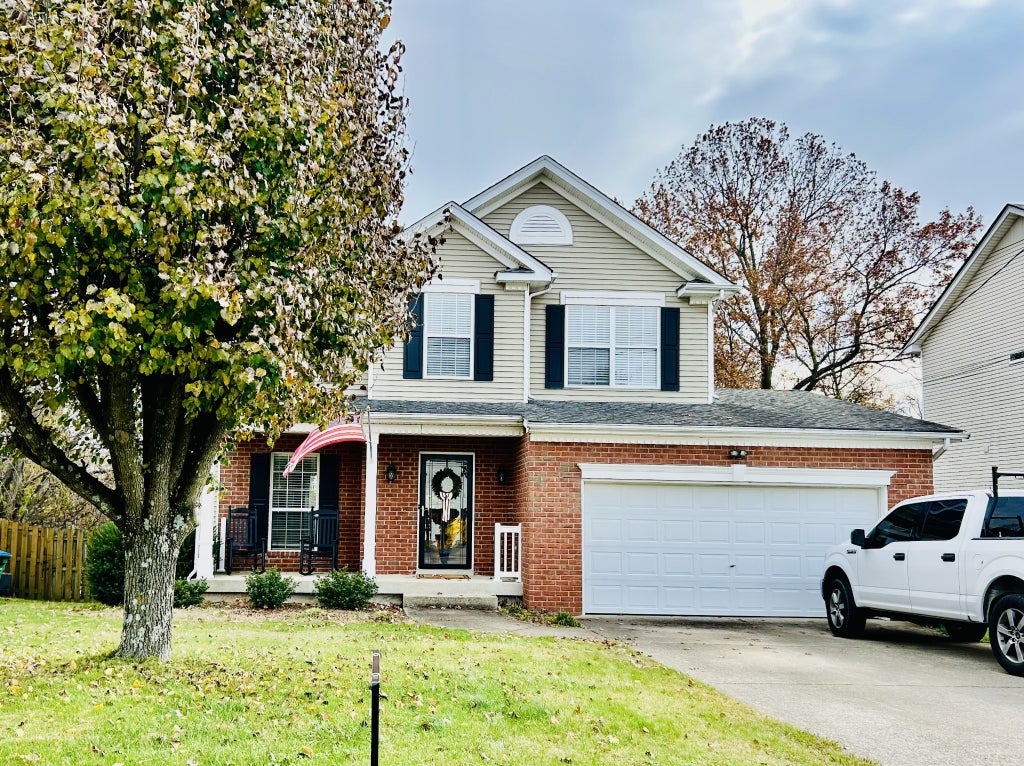 131 Deer Ridge Ln, Hendersonville