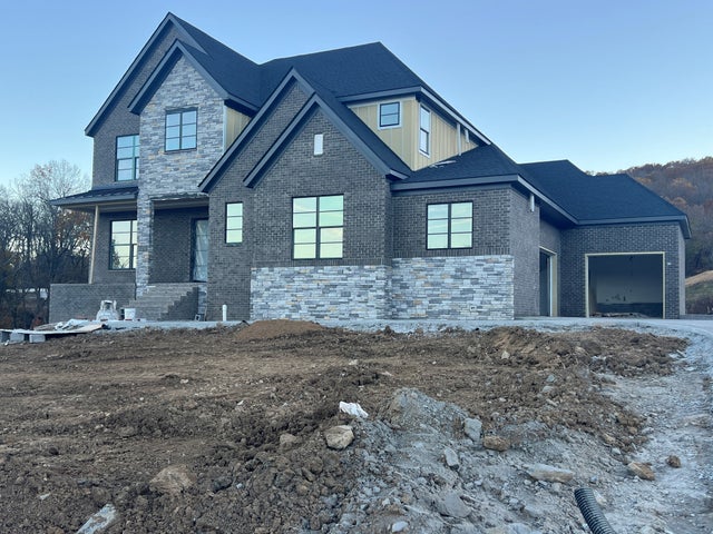 9553 Loyola Drive, Brentwood