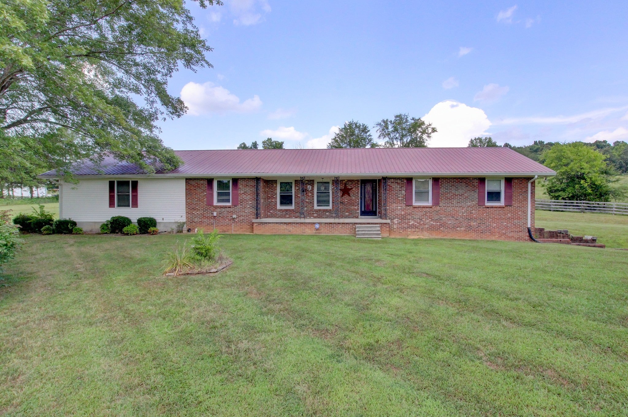 Photo of Listing #3047856