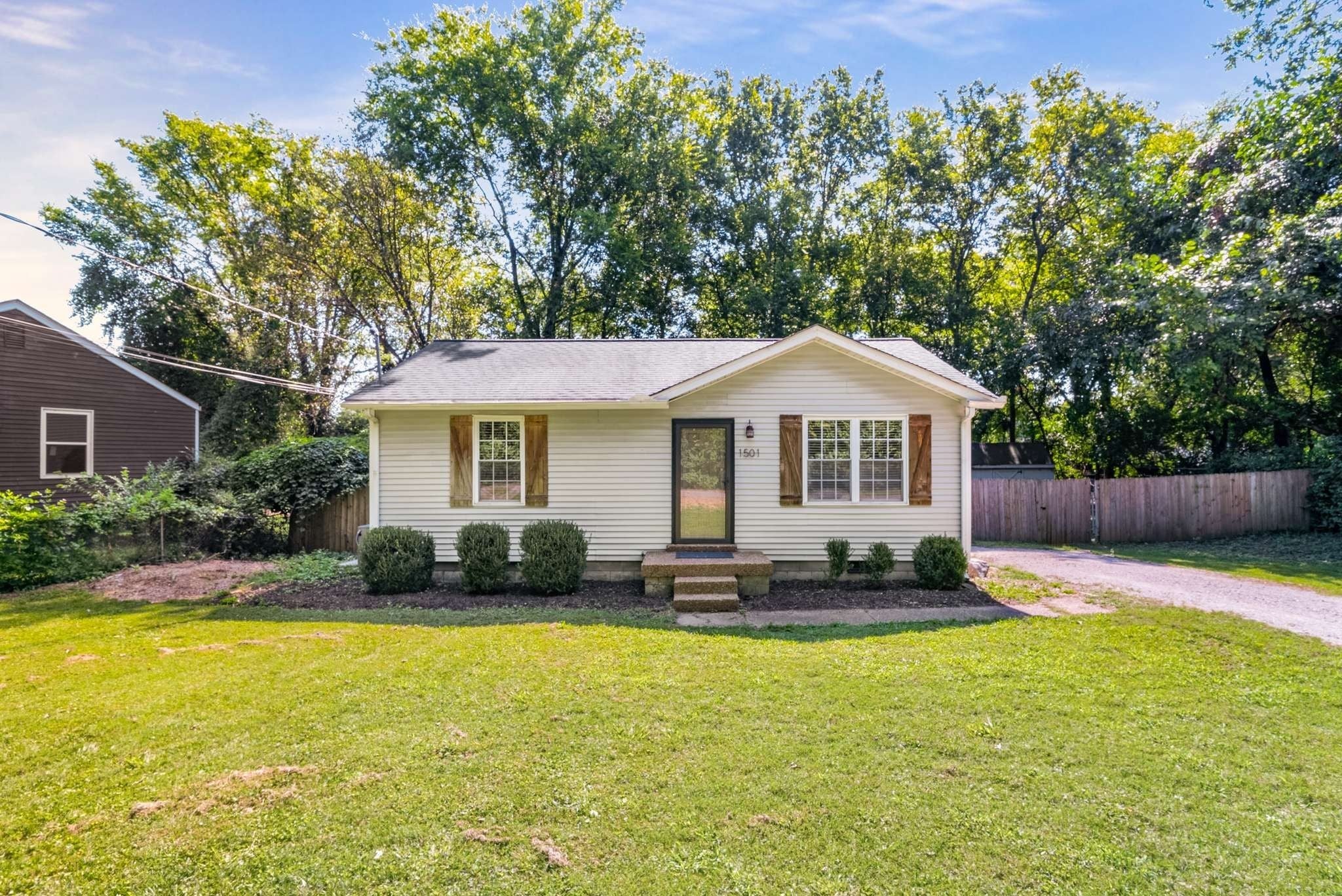 Photo of Listing #3047876