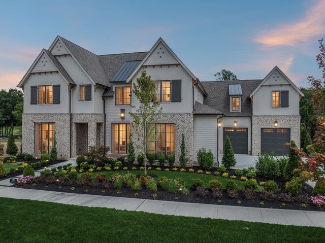 8356 Solstice Dr, College Grove