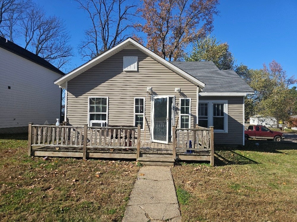 738 Gracey Ave, Clarksville