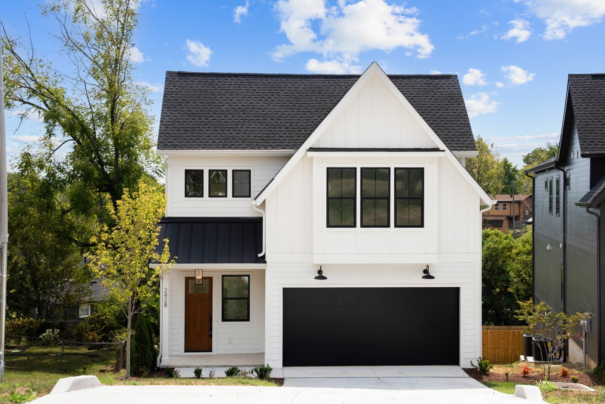 Photo of Listing #3049100