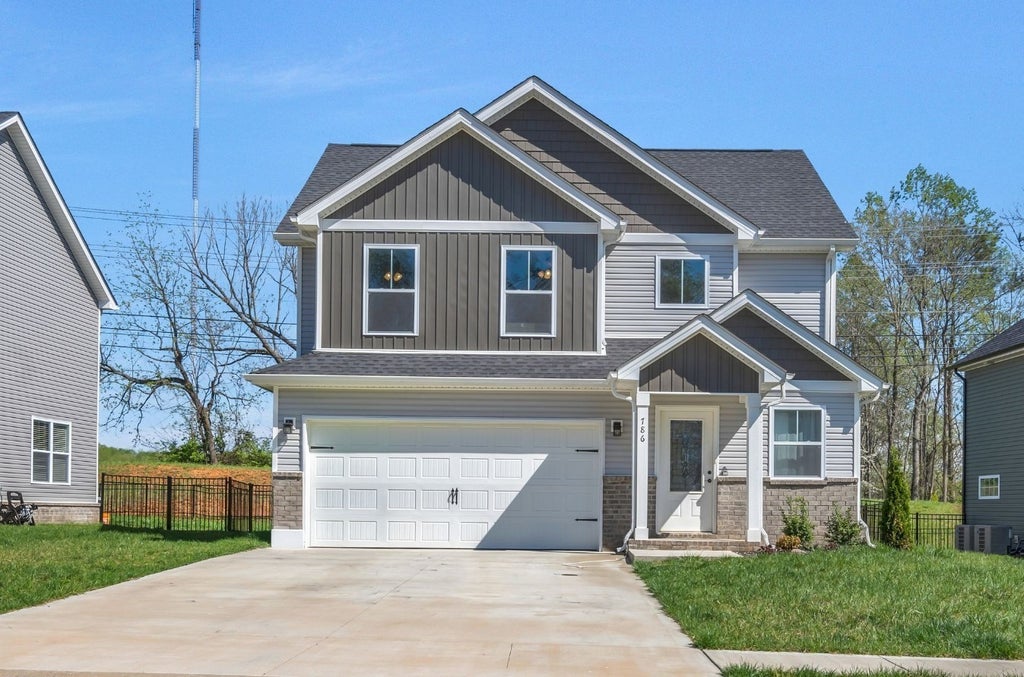 786 Limestone Way, Clarksville