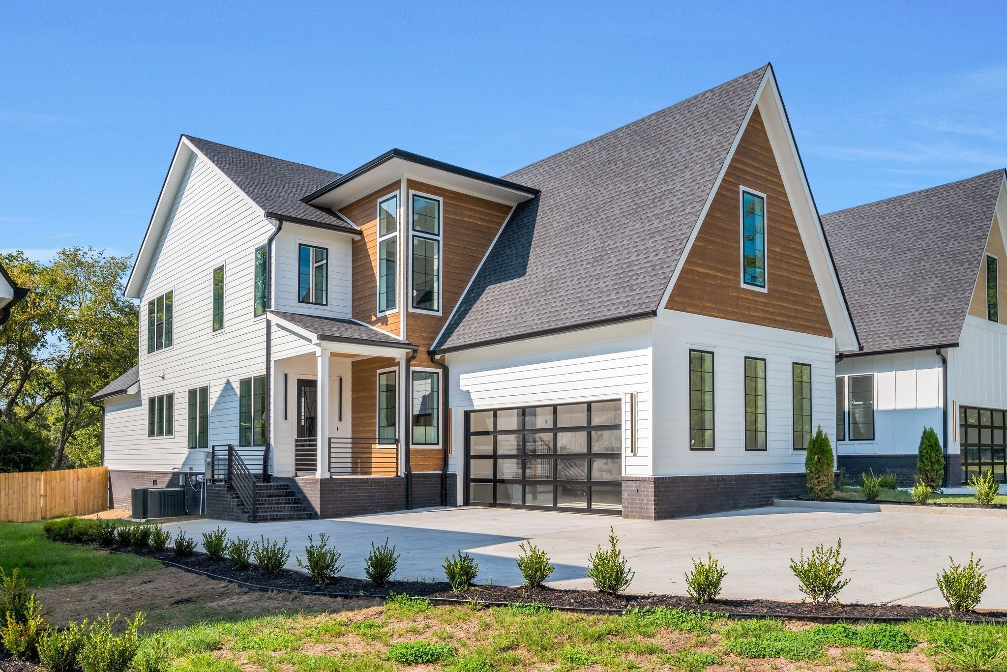 Photo of Listing #3049156