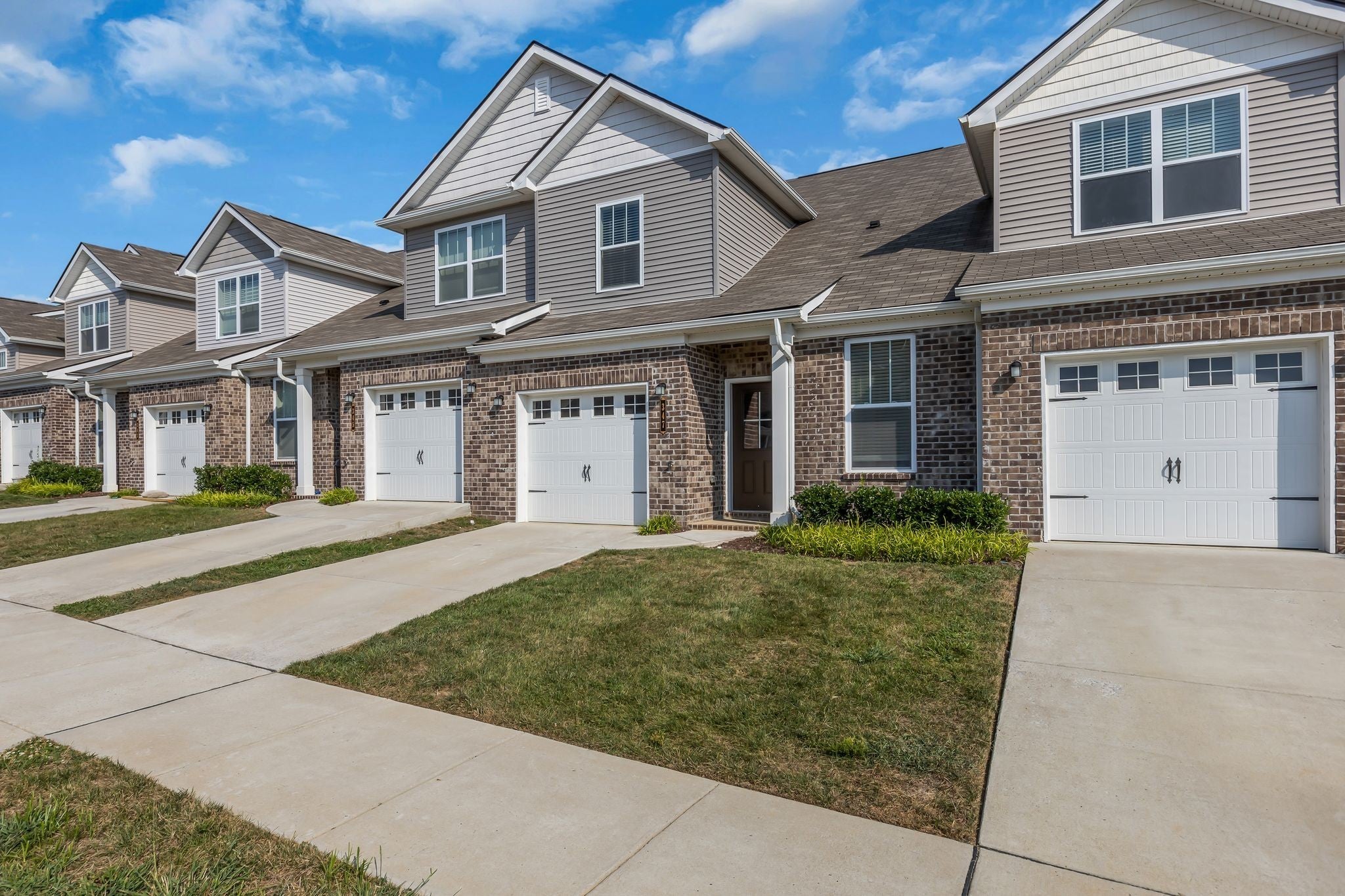 Photo of Listing #3049205