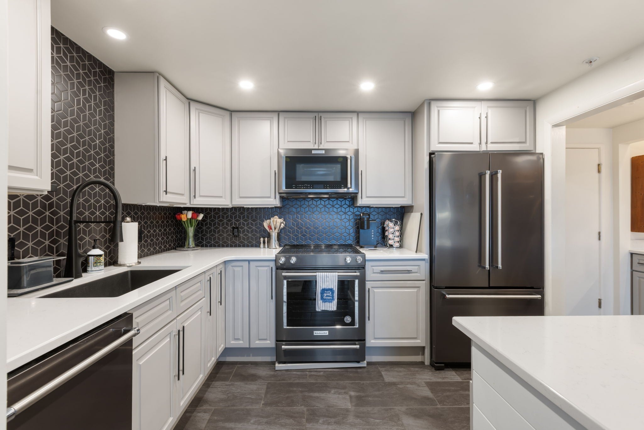 Photo of Listing #3049261