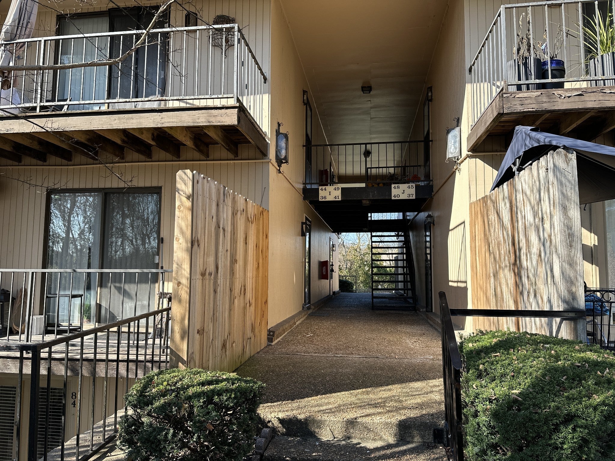 Photo of Listing #3049277