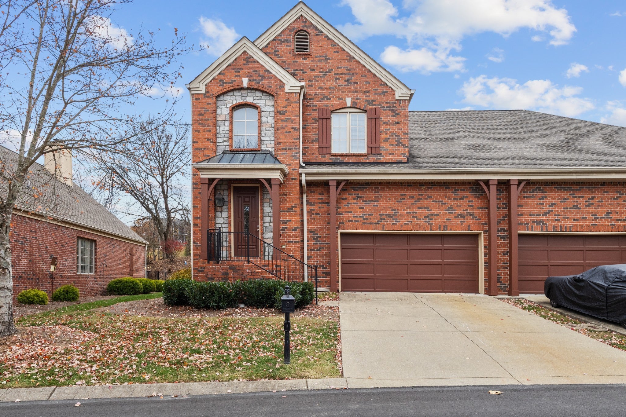 Photo of Listing #3049312