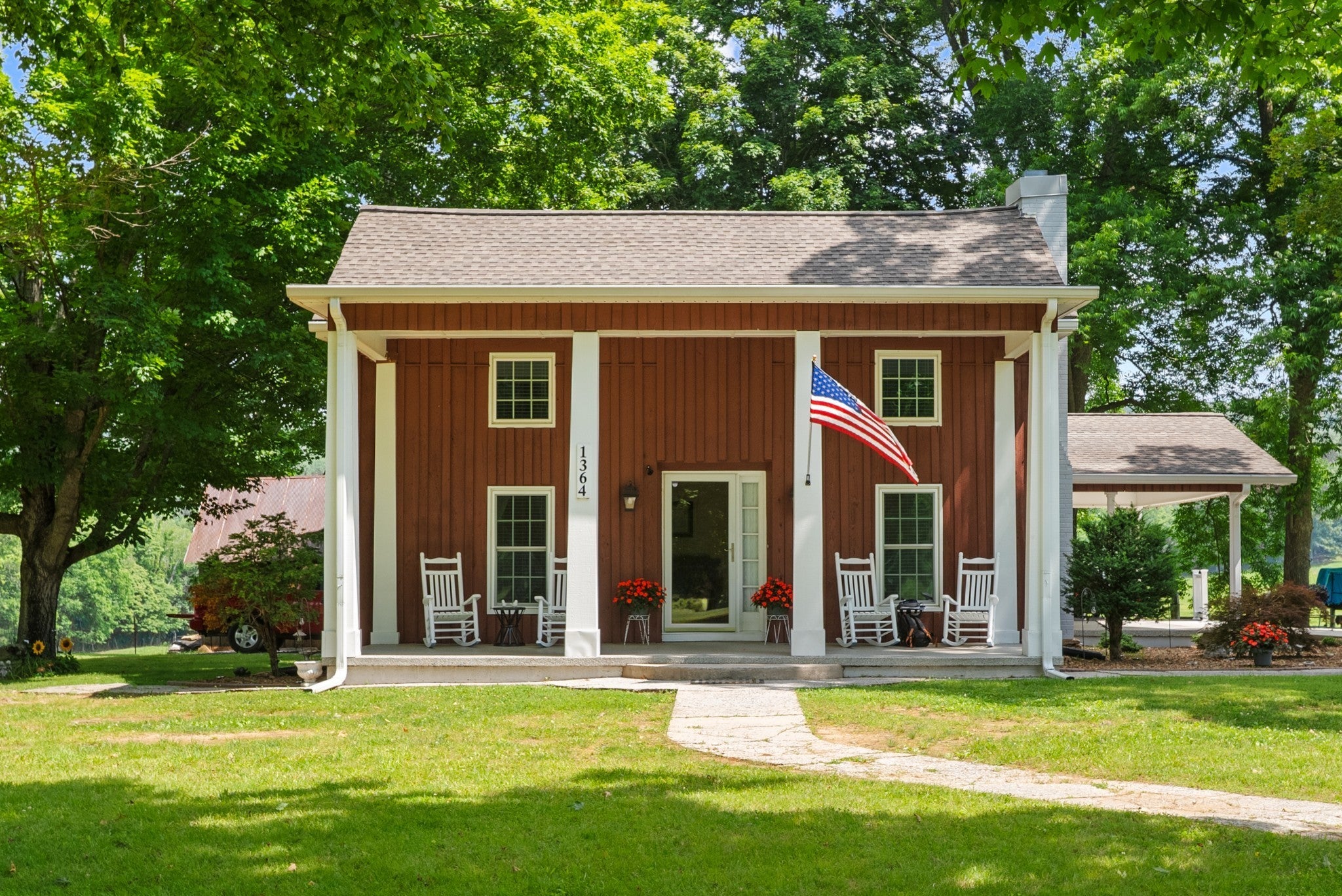 Photo of Listing #3049377