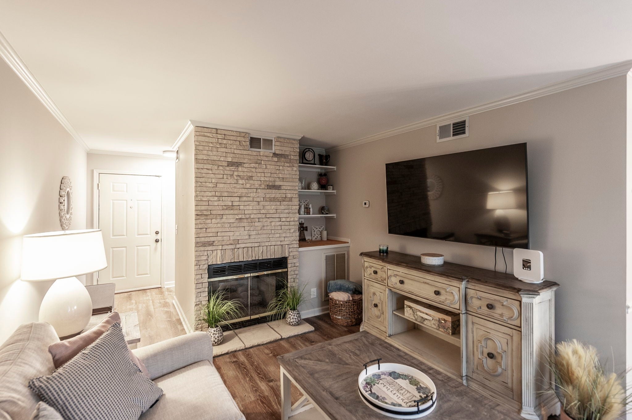 Photo of Listing #3049387