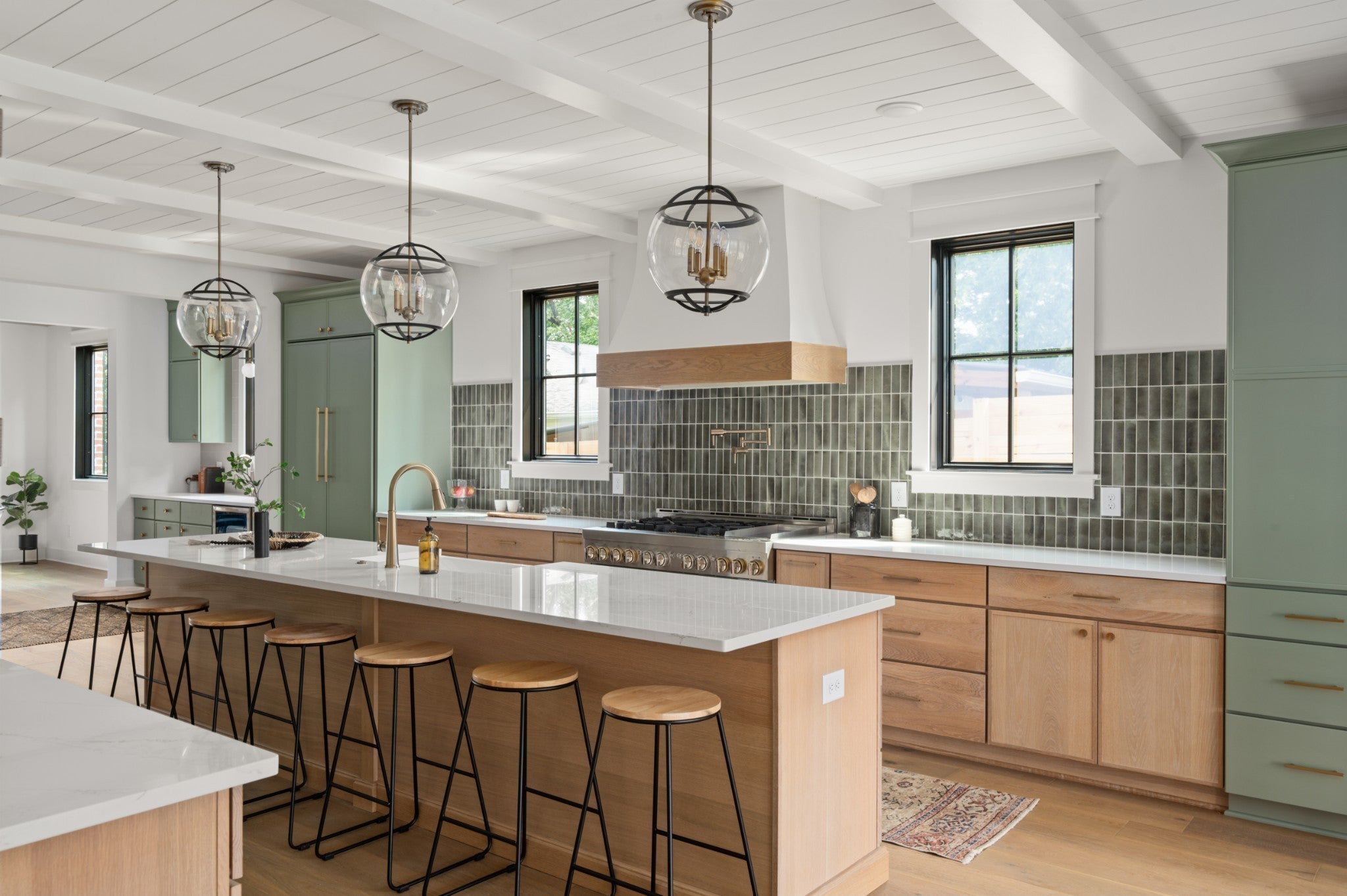 Photo of Listing #3049424