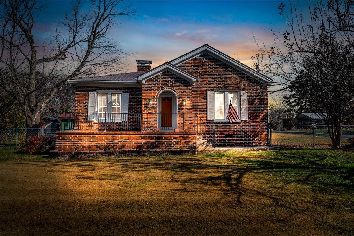 Photo of Listing #3049650