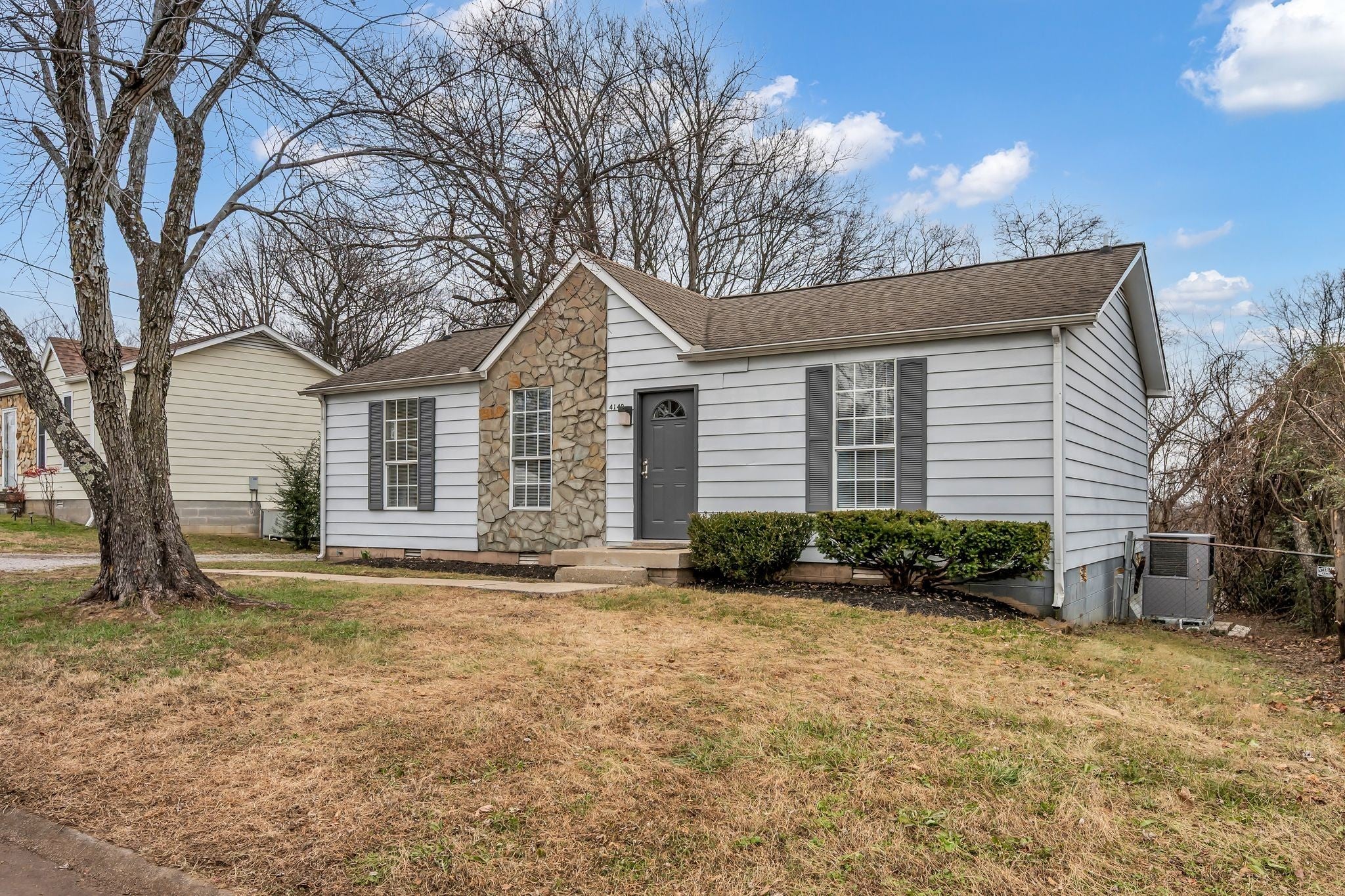 Photo of Listing #3049673