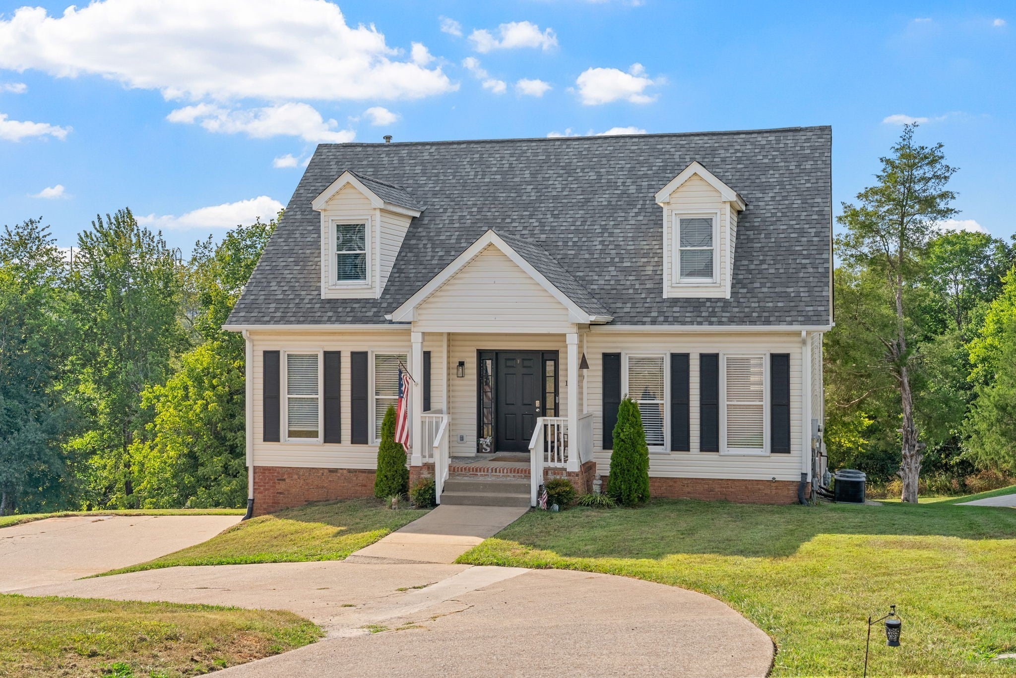 Photo of Listing #3049721