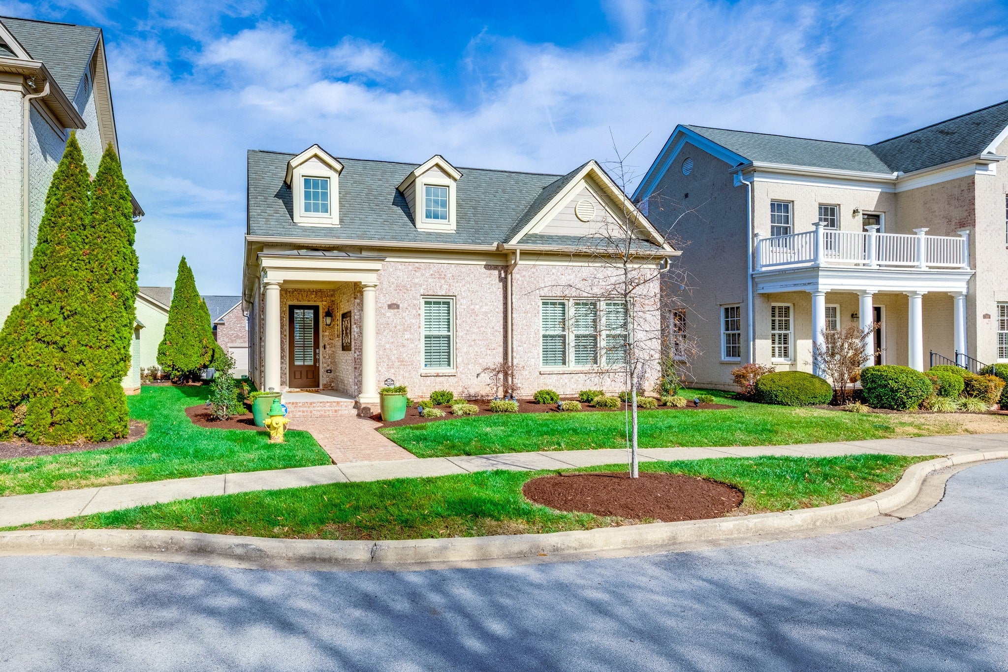 Photo of Listing #3049737