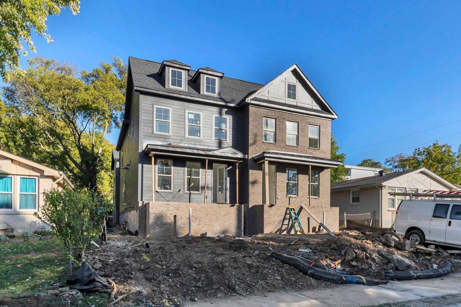 Photo of Listing #3049802