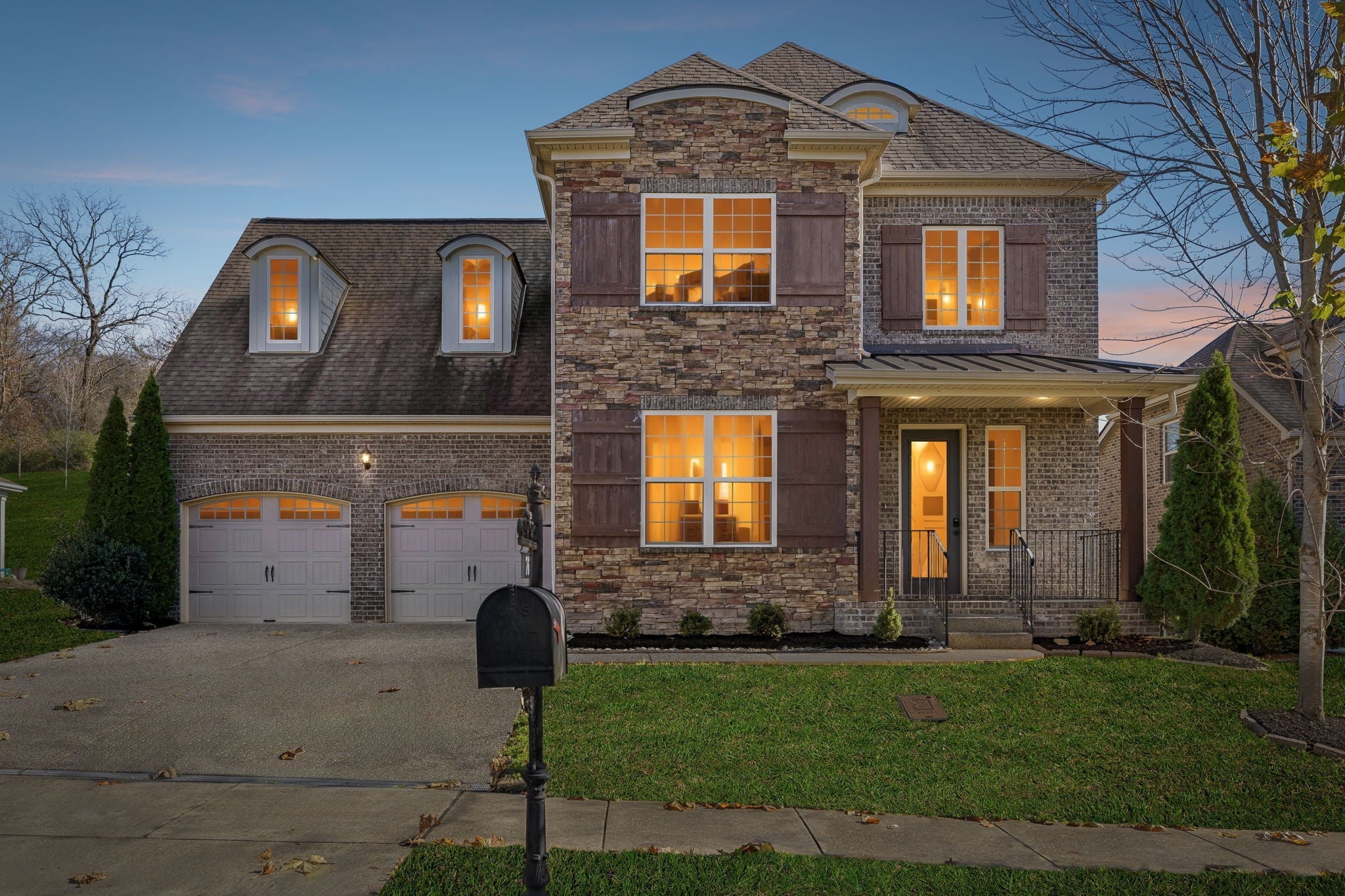 Photo of Listing #3049881