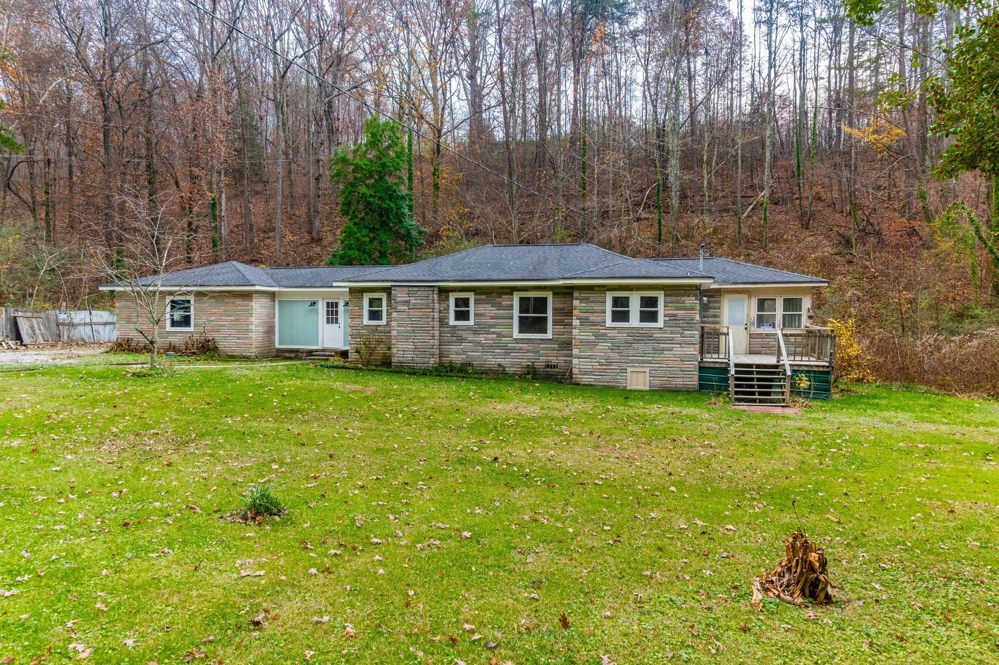 Photo of Listing #3049927