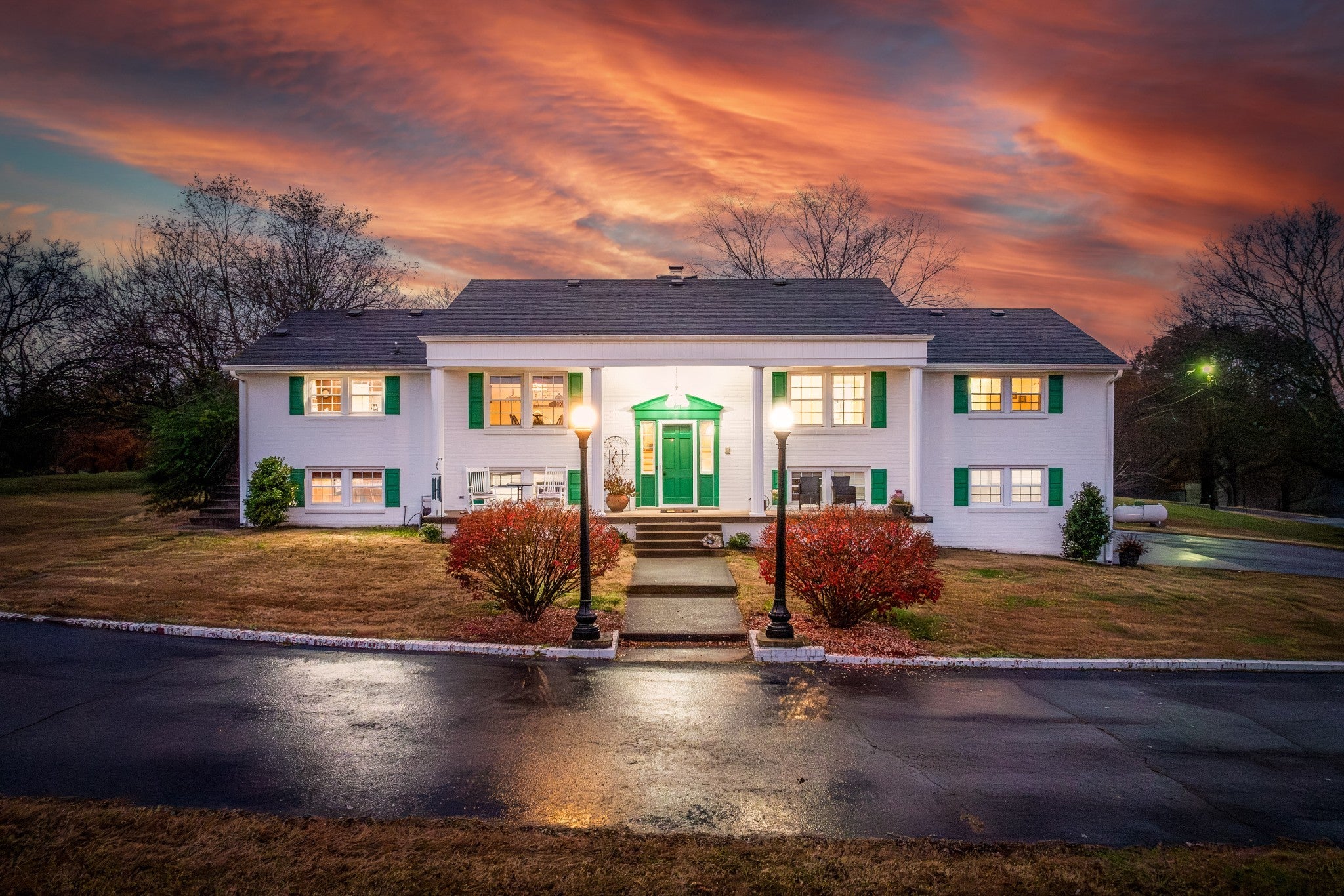 Photo of Listing #3049995