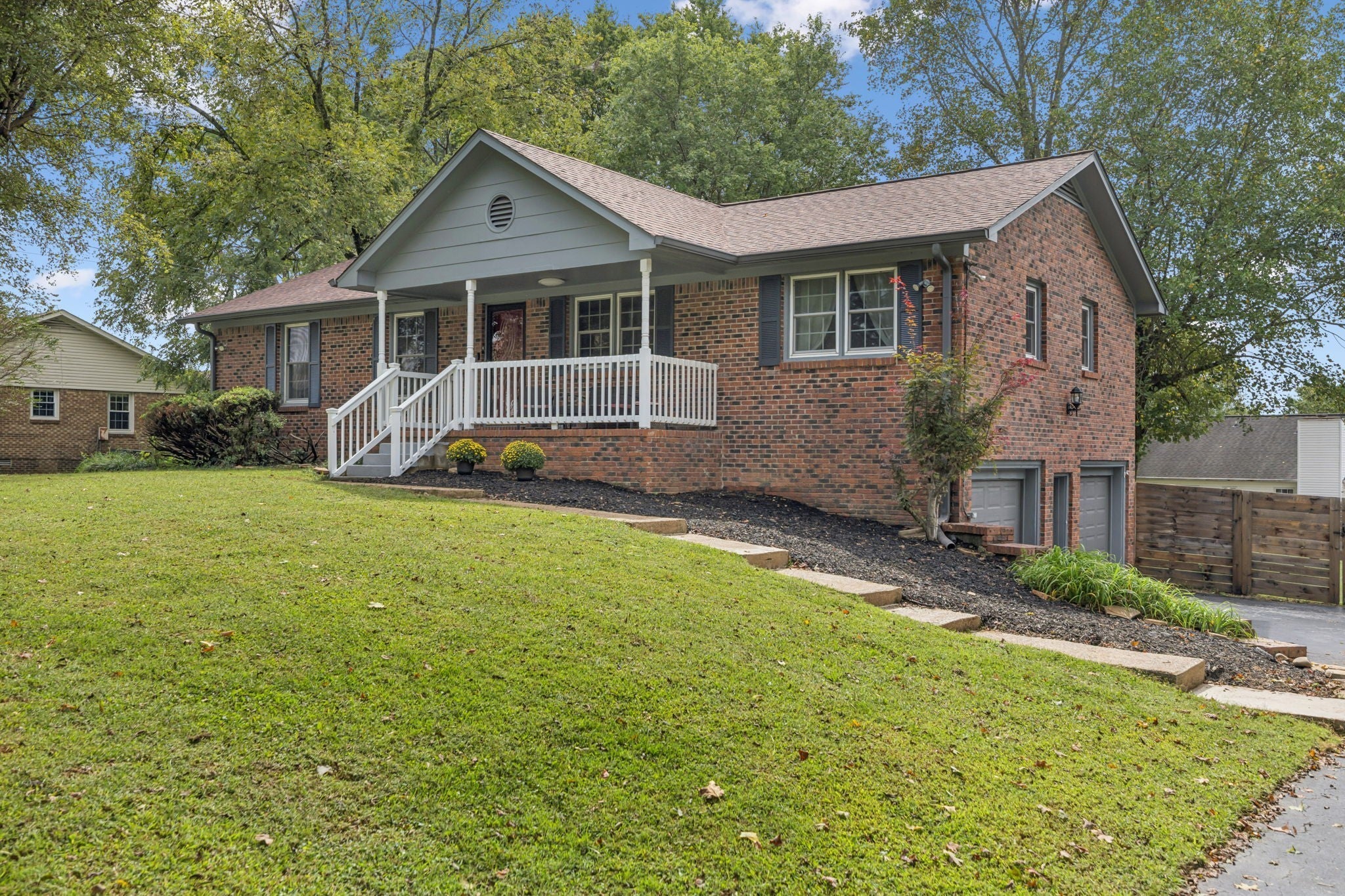 Photo of Listing #3050062