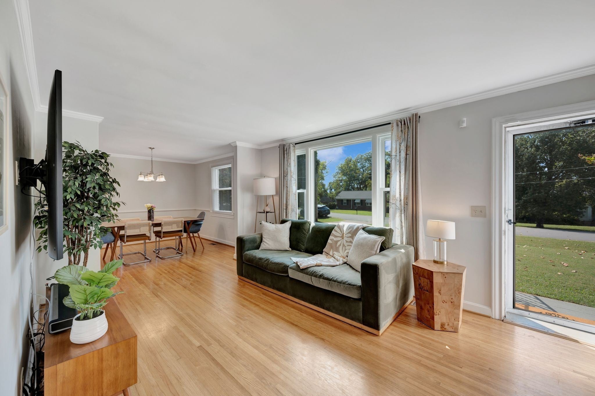 Photo of Listing #3050073