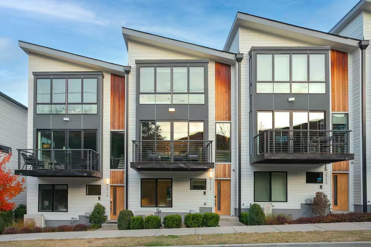 Photo of Listing #3050090