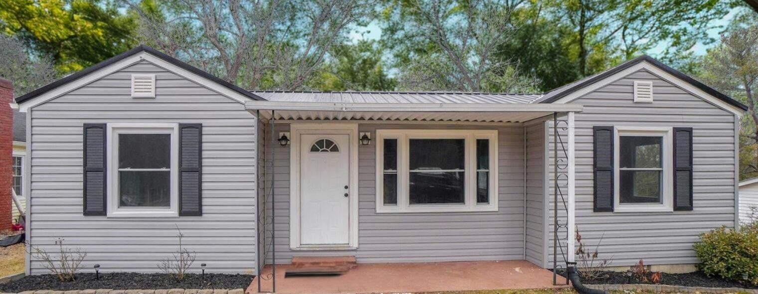 Photo of Listing #3050092