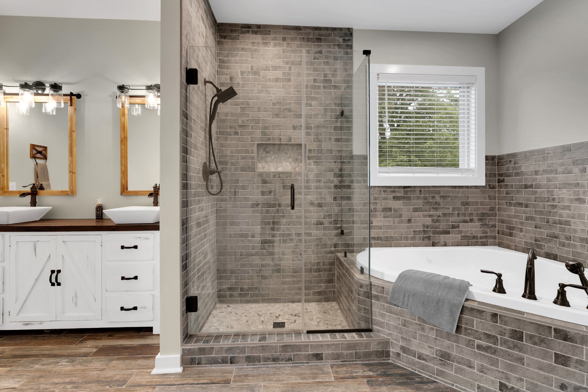 Photo of Listing #3050427