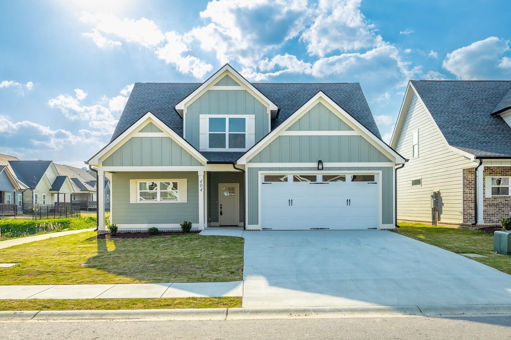 404 Willow Grove Court, Ringgold