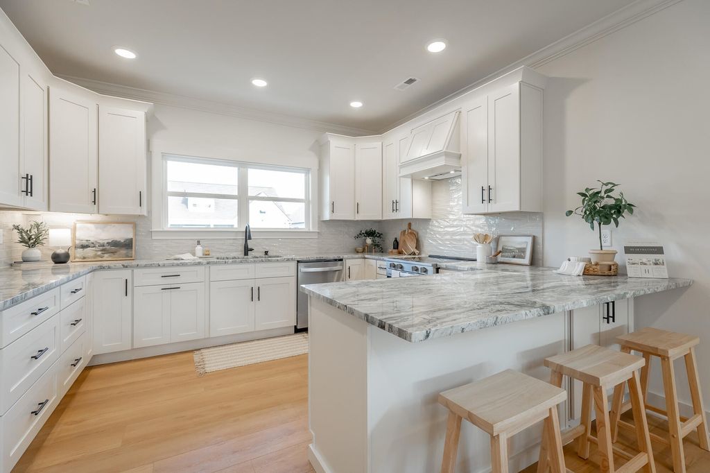 404 Willow Grove Court, Ringgold