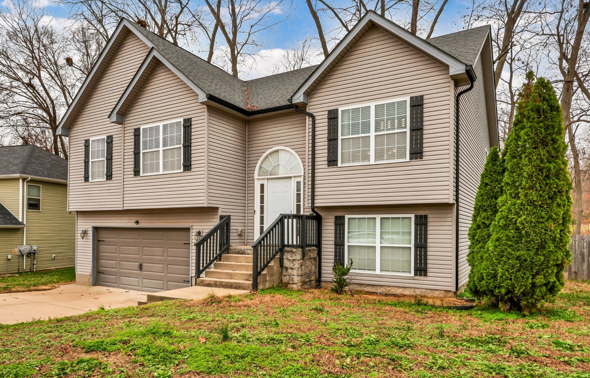 Photo of Listing #3050891