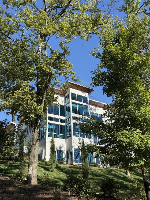 1701 Woodsong Dr, Brentwood