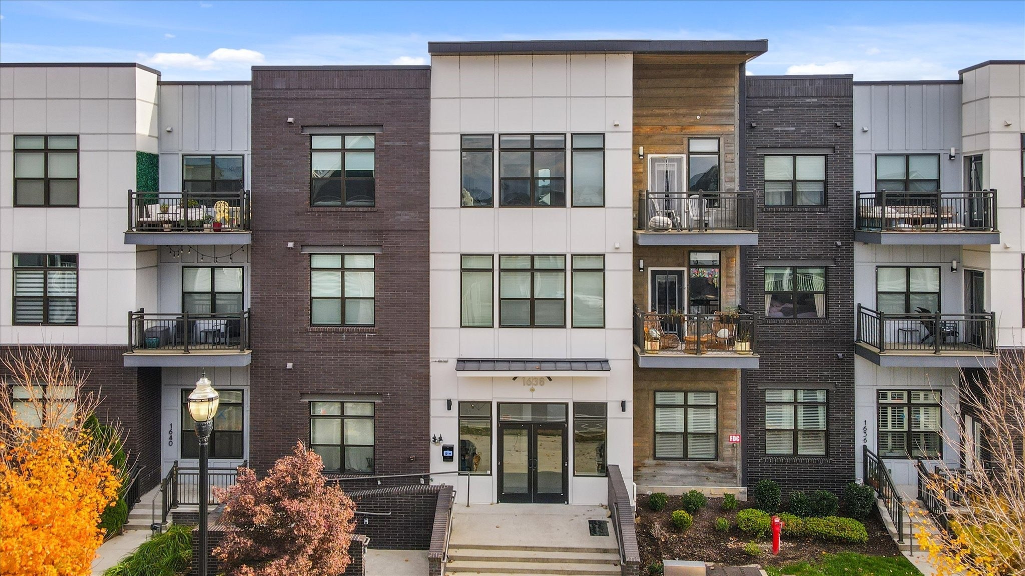 Photo of Listing #3051042